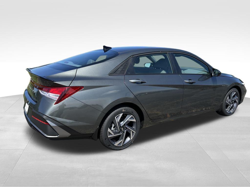 new 2025 Hyundai Elantra car, priced at $20,837