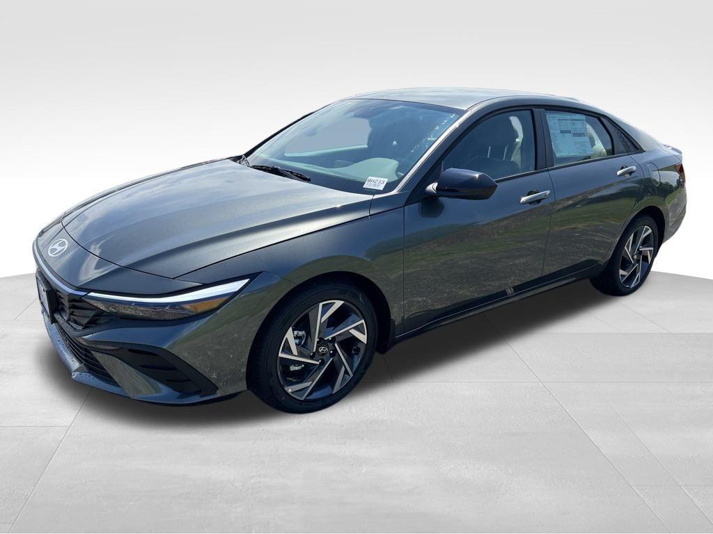new 2025 Hyundai Elantra car, priced at $20,837