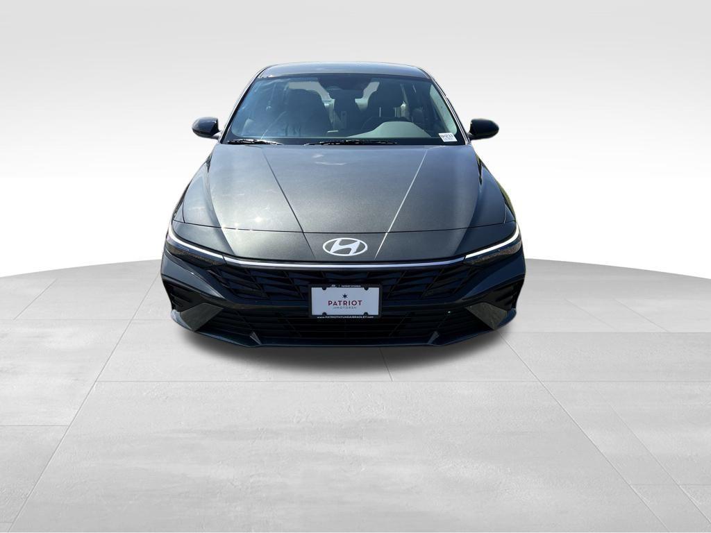 new 2025 Hyundai Elantra car, priced at $20,837