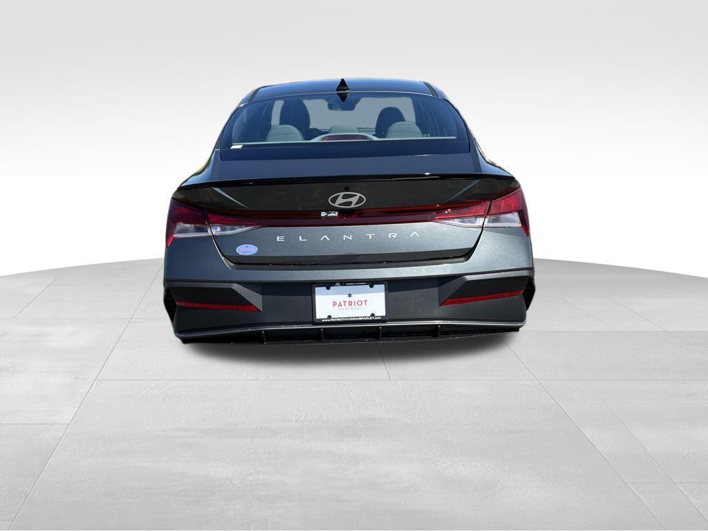 new 2025 Hyundai Elantra car, priced at $20,837