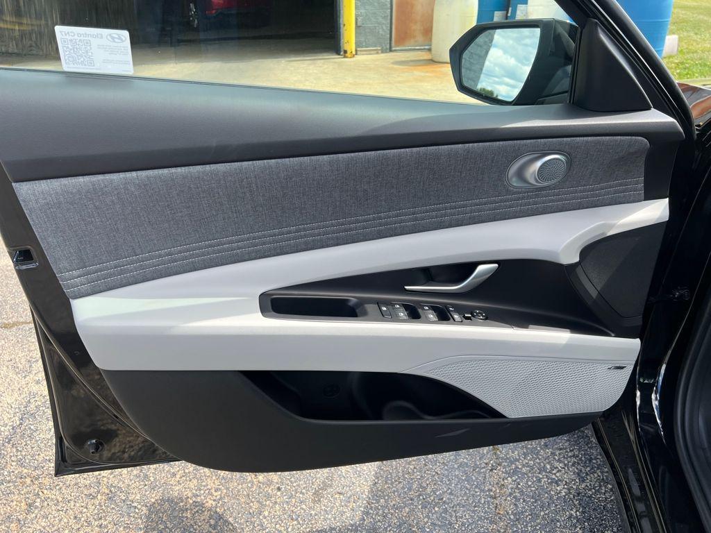 new 2025 Hyundai Elantra car, priced at $23,788
