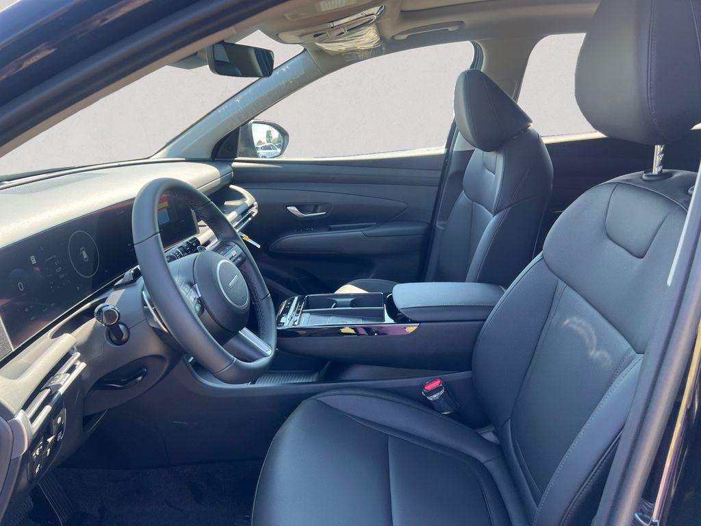 new 2025 Hyundai TUCSON Hybrid car, priced at $32,600