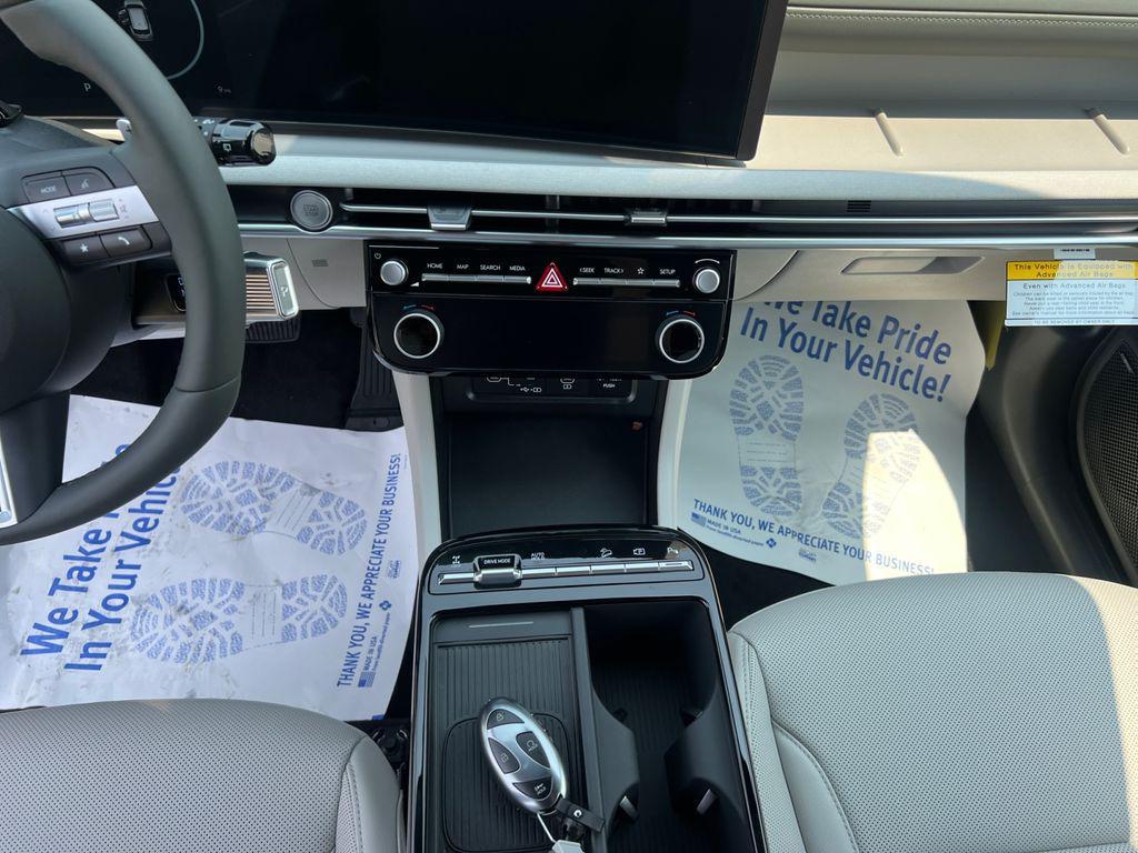 new 2025 Hyundai TUCSON Hybrid car, priced at $36,662