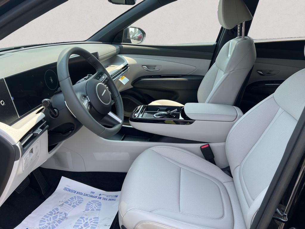 new 2025 Hyundai TUCSON Hybrid car, priced at $36,662