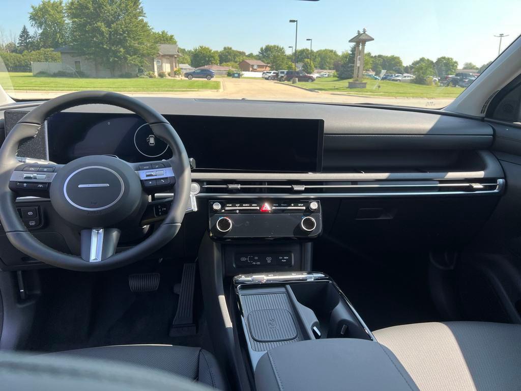 new 2025 Hyundai TUCSON Hybrid car, priced at $33,020