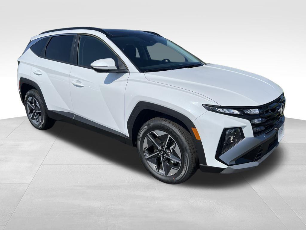 new 2025 Hyundai TUCSON Hybrid car, priced at $33,020