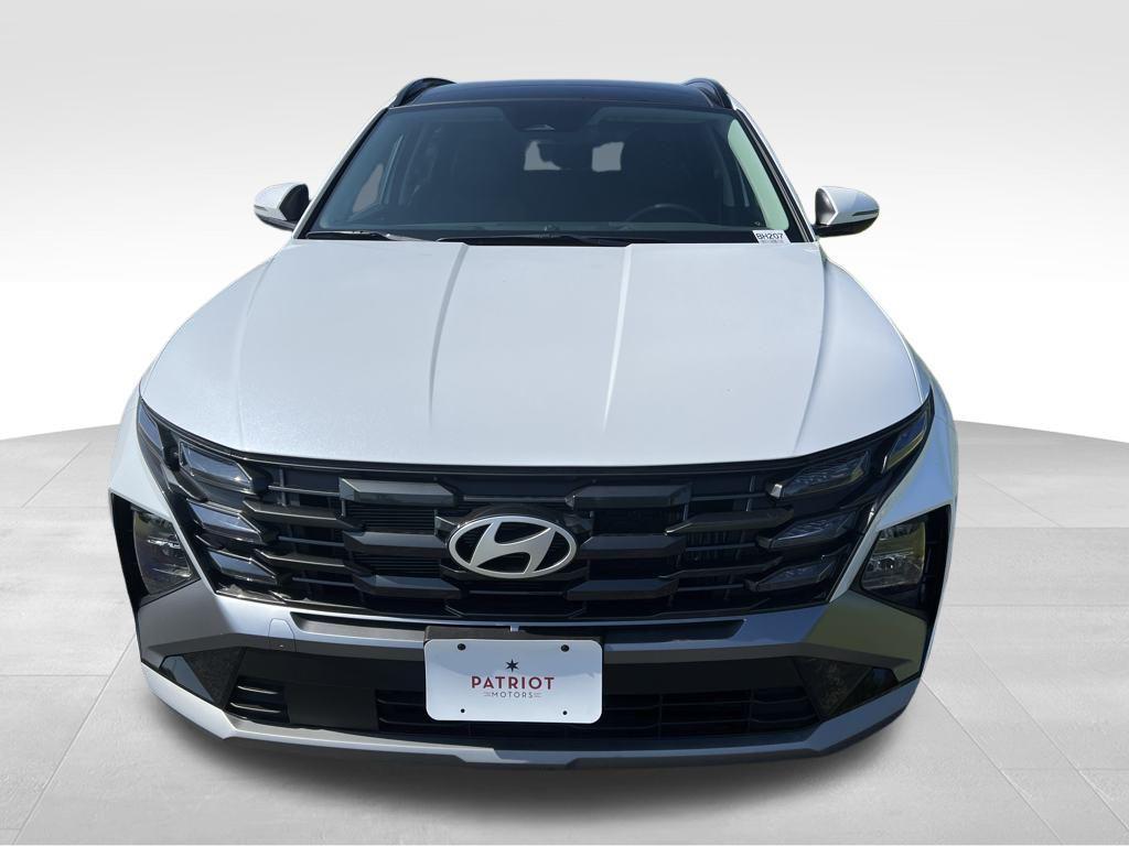 new 2025 Hyundai TUCSON Hybrid car, priced at $33,020