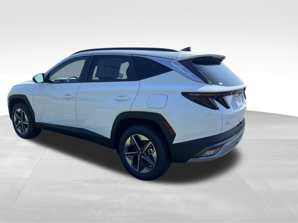 new 2025 Hyundai TUCSON Hybrid car, priced at $33,020
