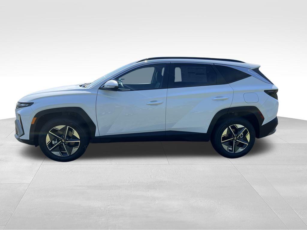 new 2025 Hyundai TUCSON Hybrid car, priced at $33,020