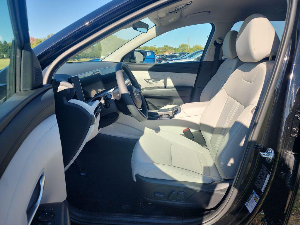new 2026 Hyundai Tucson car, priced at $33,995