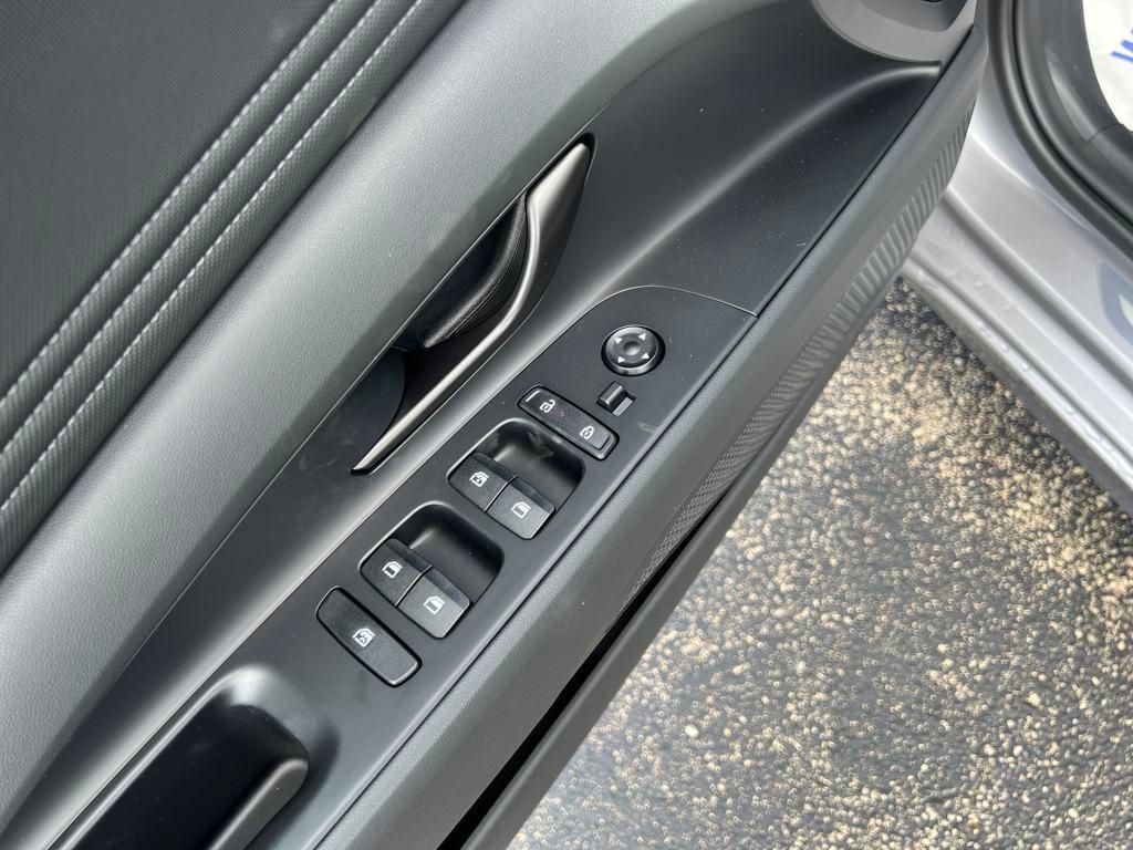 new 2025 Hyundai Elantra car, priced at $20,850