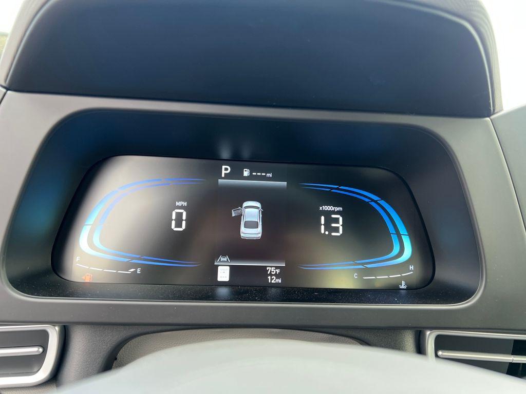 new 2025 Hyundai Elantra car, priced at $20,837