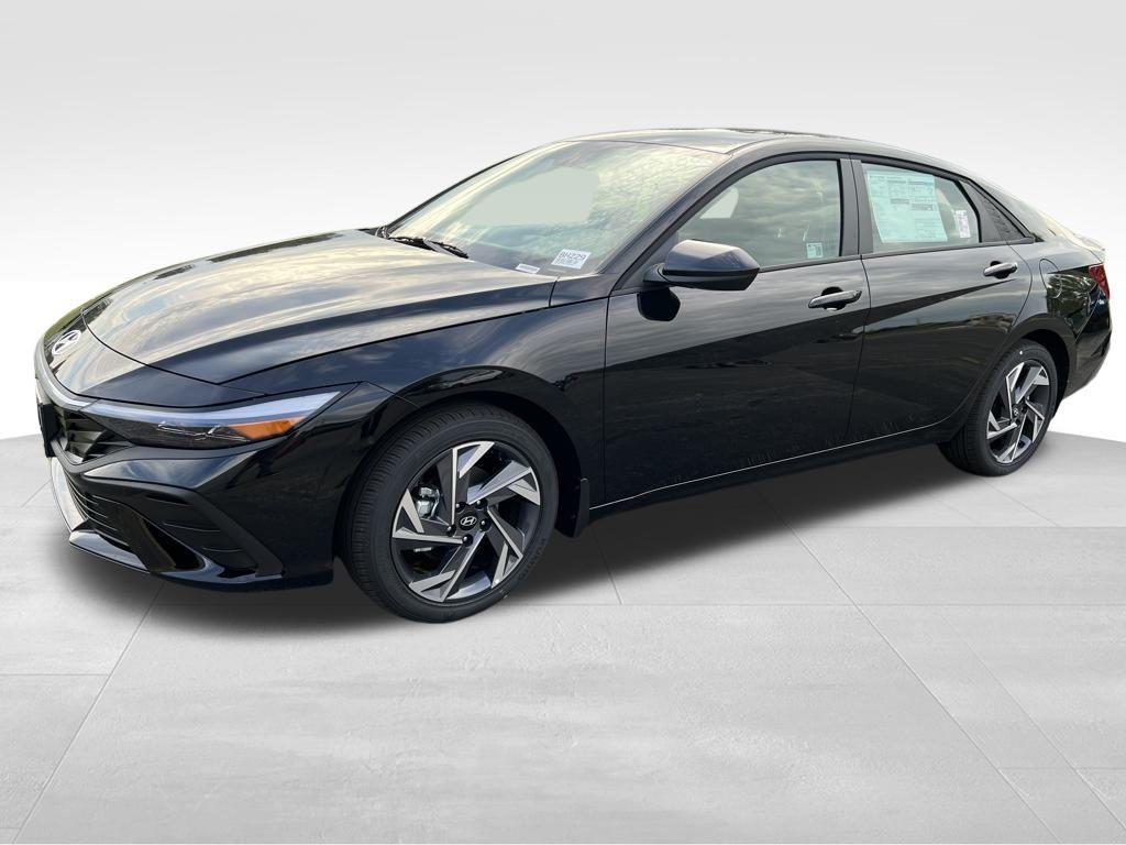 new 2025 Hyundai Elantra car, priced at $20,837