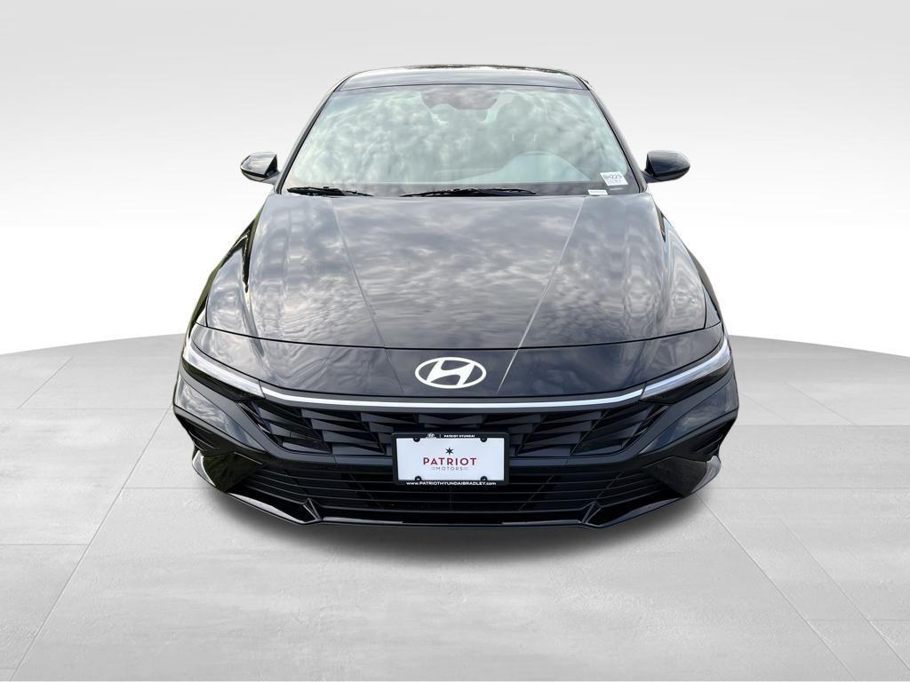new 2025 Hyundai Elantra car, priced at $20,837