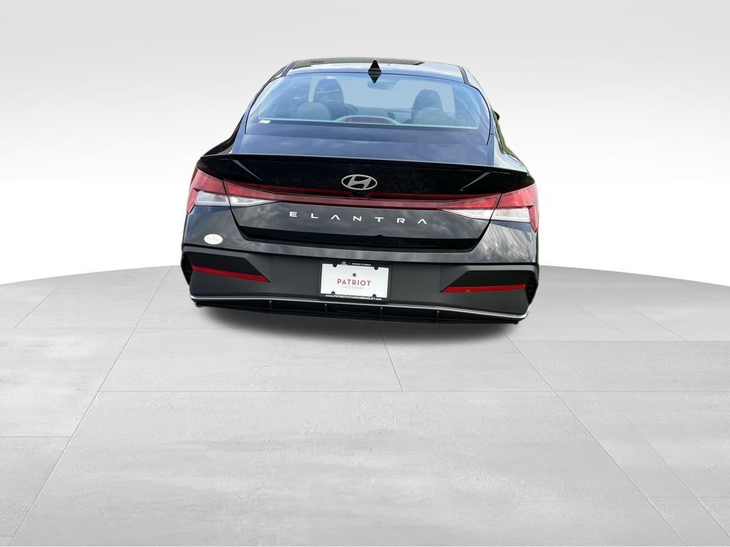 new 2025 Hyundai Elantra car, priced at $20,837