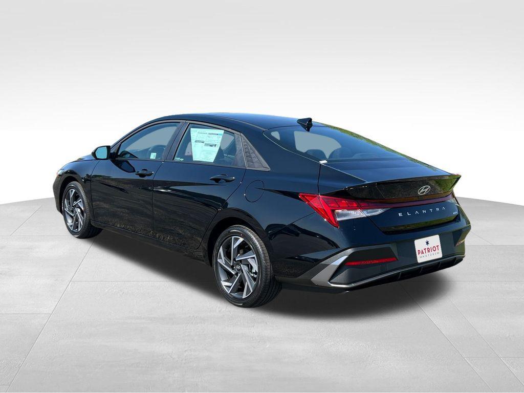 new 2025 Hyundai ELANTRA HEV car, priced at $24,244