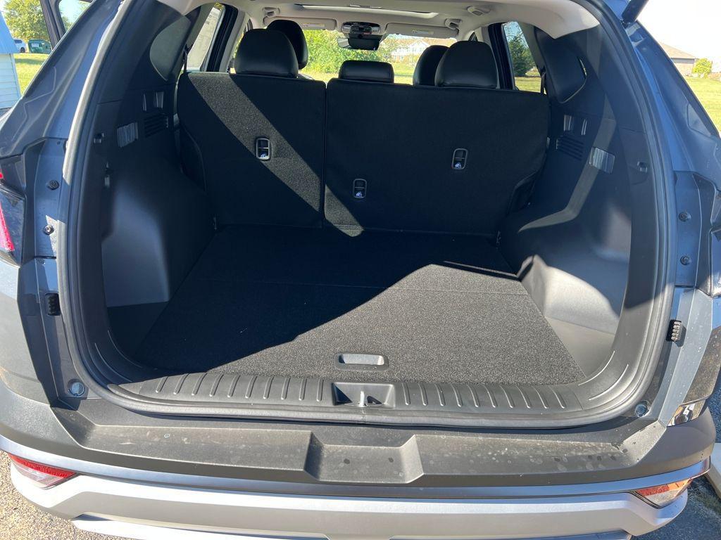 new 2026 Hyundai Tucson car, priced at $36,923