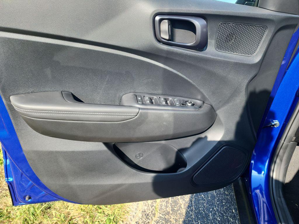 new 2025 Hyundai Venue car, priced at $22,394