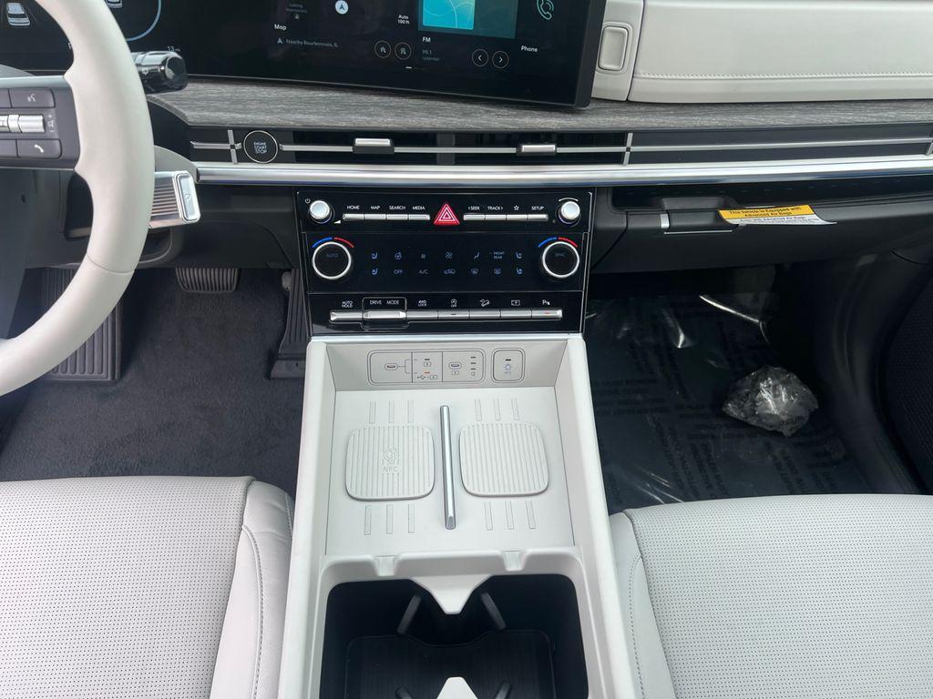 new 2025 Hyundai Santa Fe car, priced at $38,137