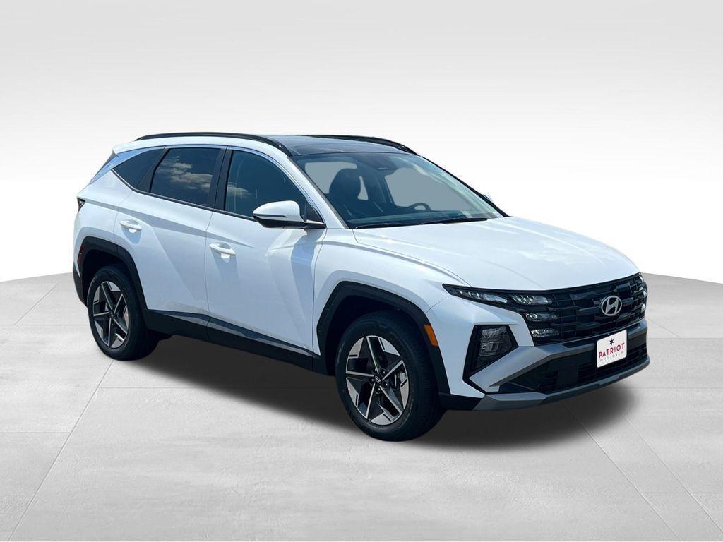 new 2025 Hyundai TUCSON Hybrid car, priced at $33,020