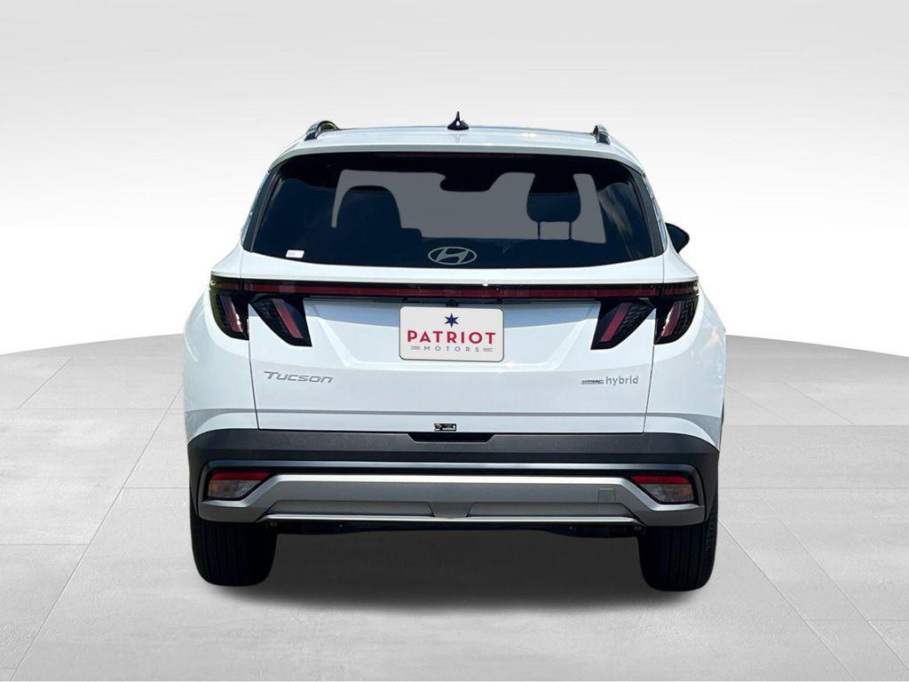 new 2025 Hyundai TUCSON Hybrid car, priced at $33,020