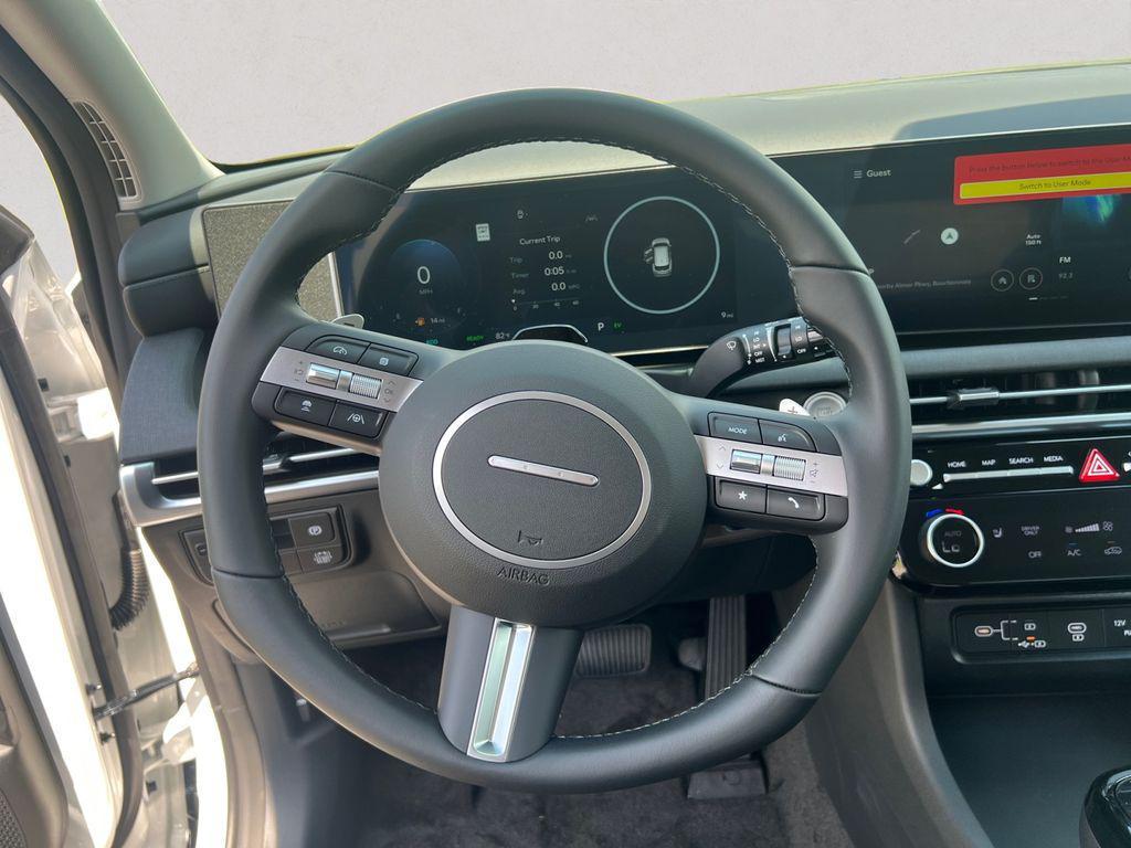 new 2025 Hyundai TUCSON Hybrid car, priced at $33,020