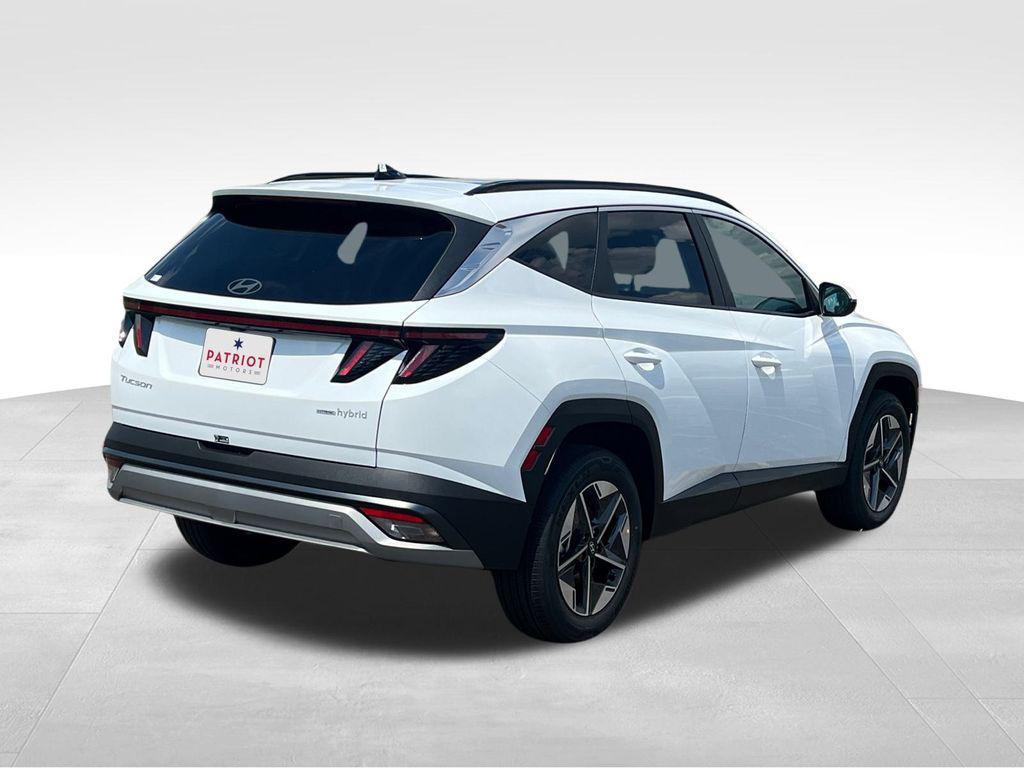 new 2025 Hyundai TUCSON Hybrid car, priced at $33,020