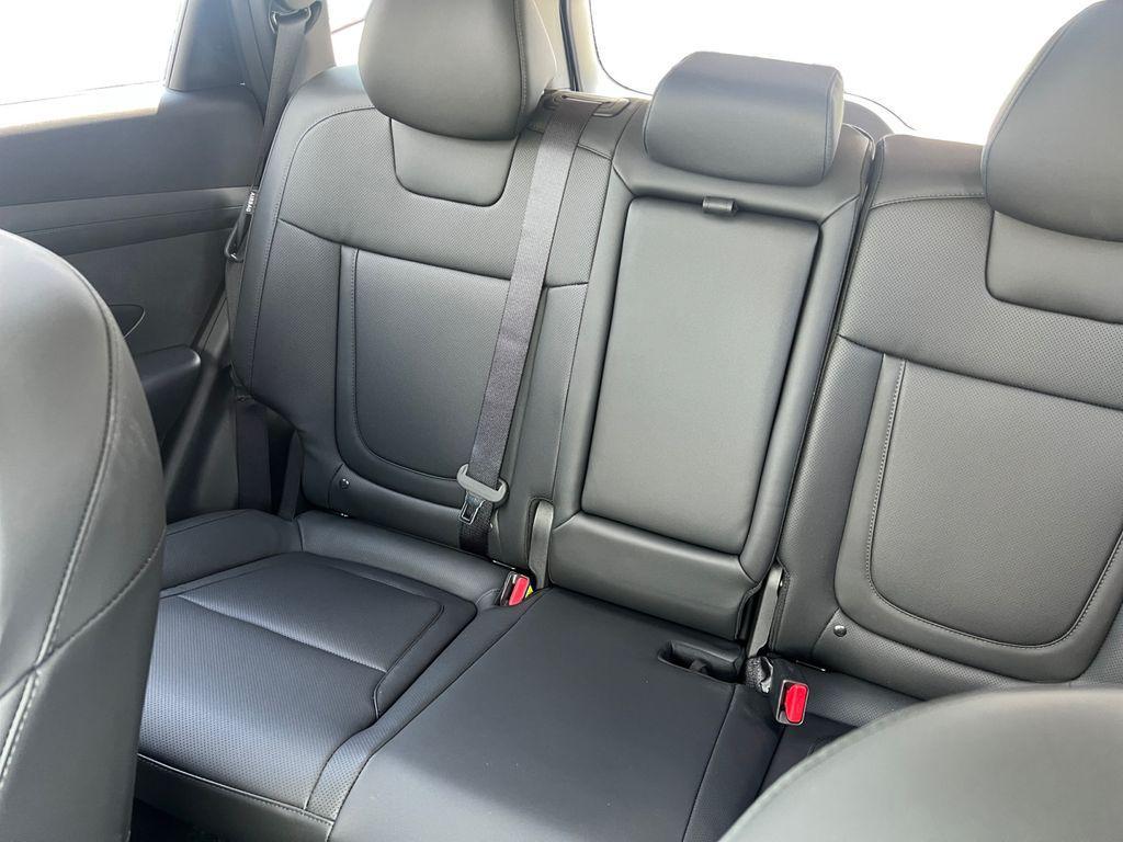 new 2025 Hyundai TUCSON Hybrid car, priced at $33,020