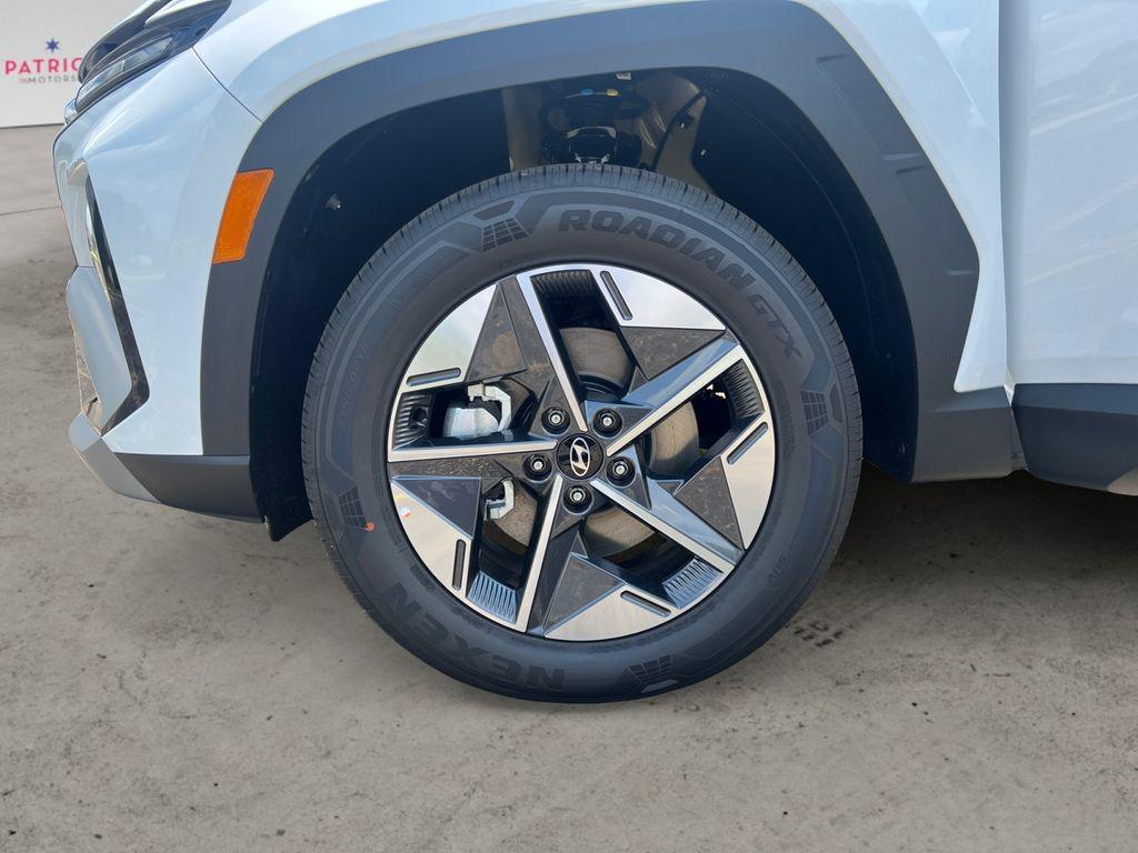new 2025 Hyundai TUCSON Hybrid car, priced at $33,020