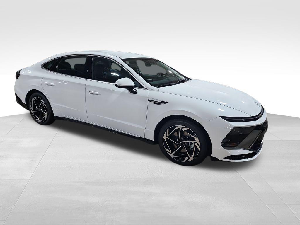 new 2026 Hyundai Sonata car, priced at $31,781