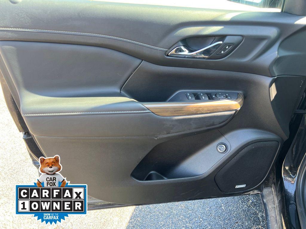 used 2021 GMC Acadia car, priced at $23,126