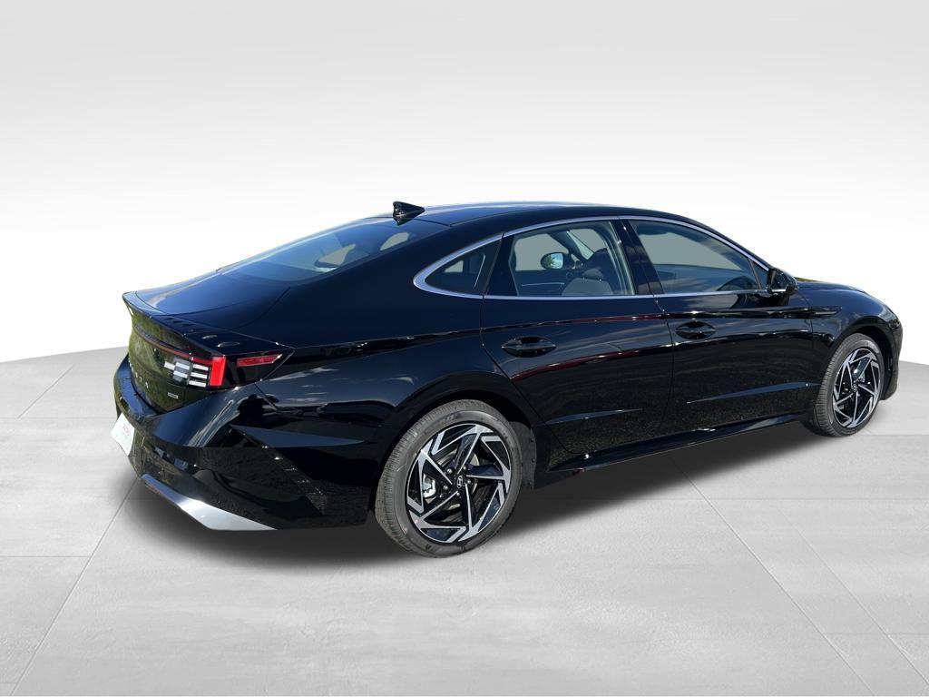 new 2026 Hyundai Sonata car, priced at $31,297
