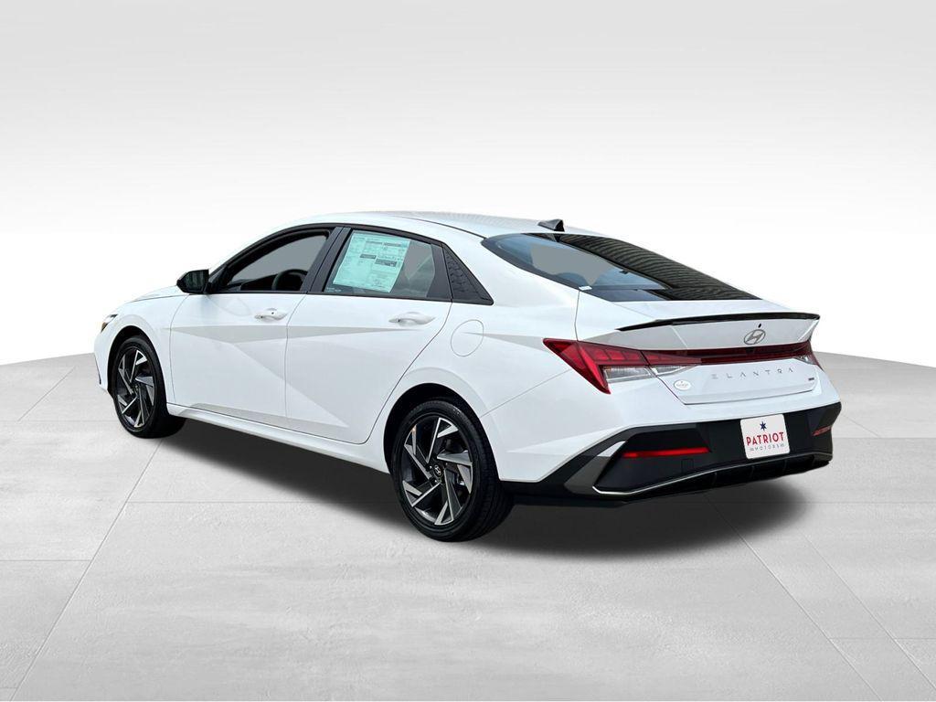 new 2025 Hyundai ELANTRA HEV car, priced at $24,663