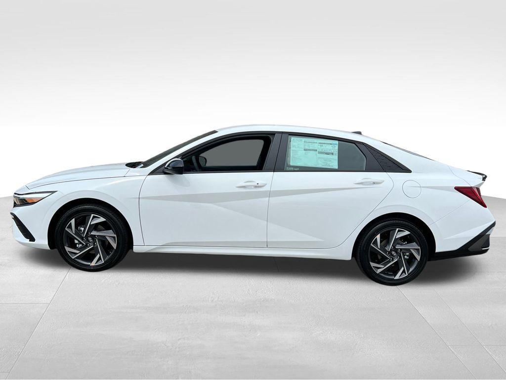 new 2025 Hyundai ELANTRA HEV car, priced at $24,663