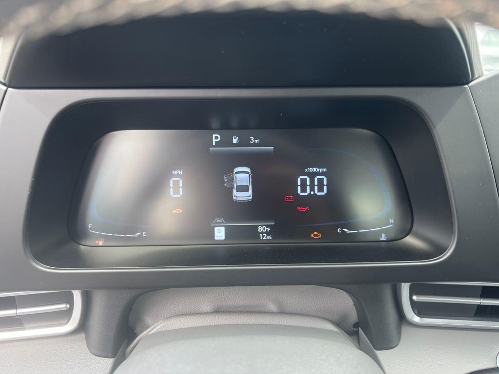 new 2025 Hyundai Elantra car, priced at $20,850