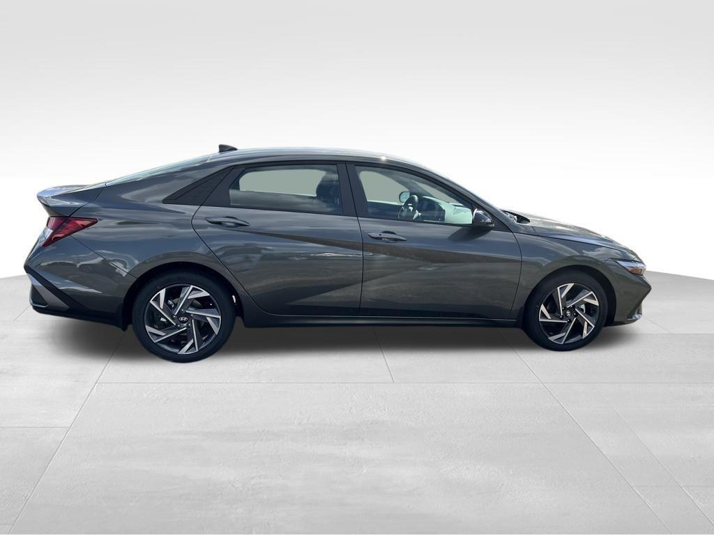 new 2025 Hyundai Elantra car, priced at $20,899
