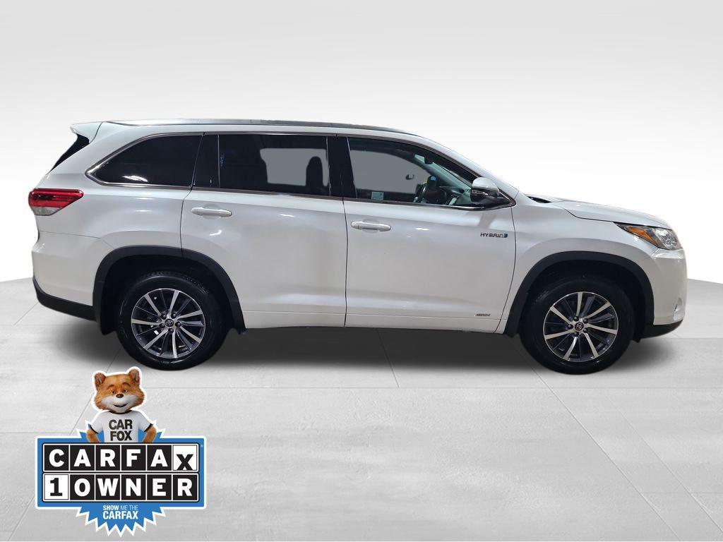 used 2017 Toyota Highlander Hybrid car, priced at $22,995