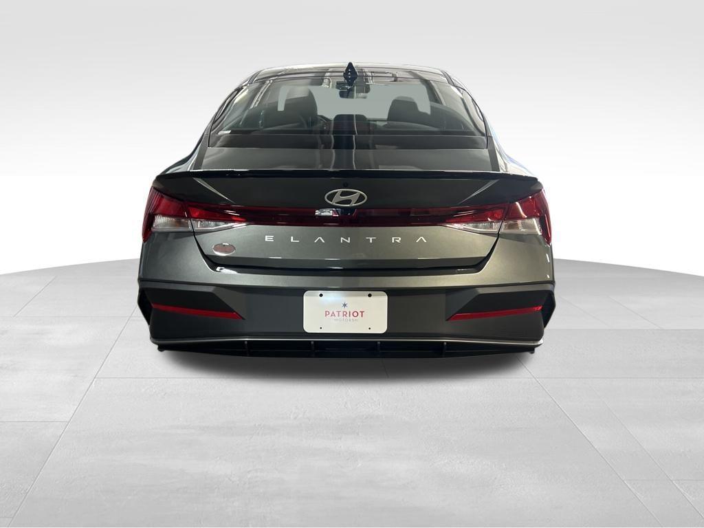 new 2025 Hyundai Elantra car, priced at $20,850