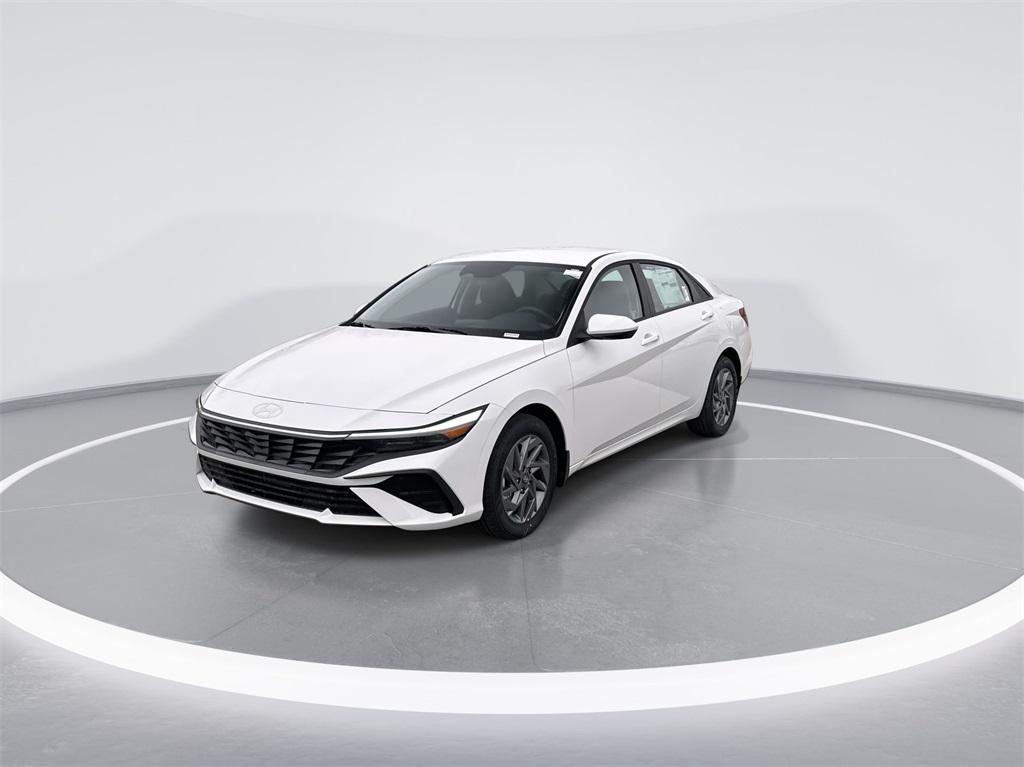 new 2025 Hyundai ELANTRA HEV car, priced at $22,560