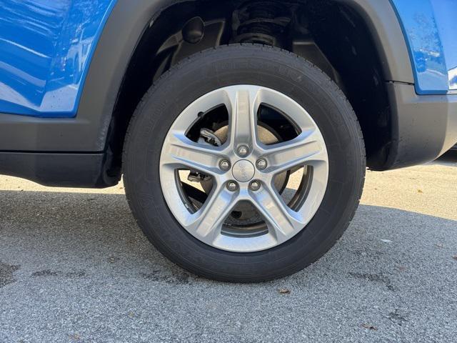 used 2024 Jeep Compass car, priced at $21,994