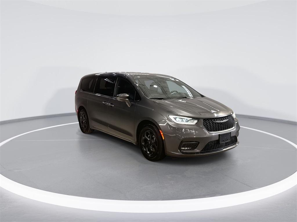 used 2022 Chrysler Pacifica Hybrid car, priced at $24,888