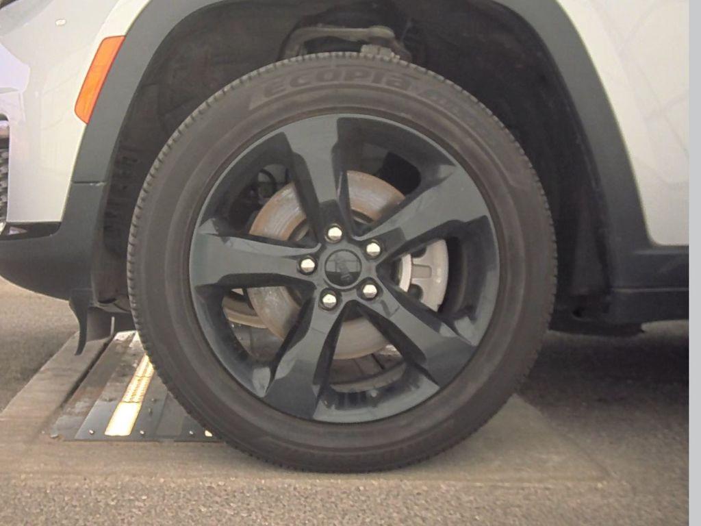 used 2022 Jeep Grand Cherokee L car, priced at $31,994