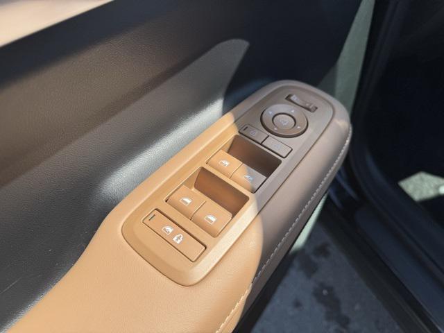 used 2025 Hyundai SANTA FE HEV car, priced at $39,994