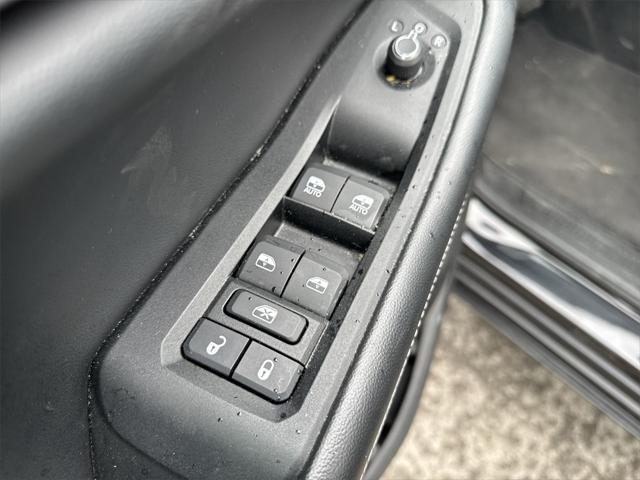 used 2024 Jeep Grand Cherokee L car, priced at $35,994