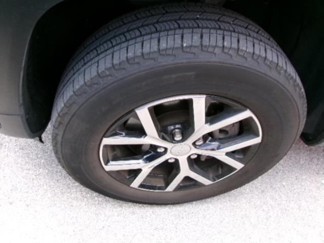 used 2024 Jeep Grand Cherokee L car, priced at $38,444