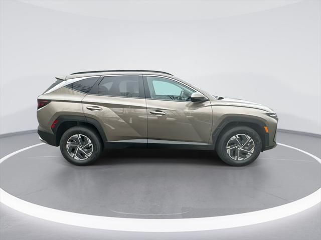 new 2025 Hyundai Tucson Hybrid car, priced at $33,203