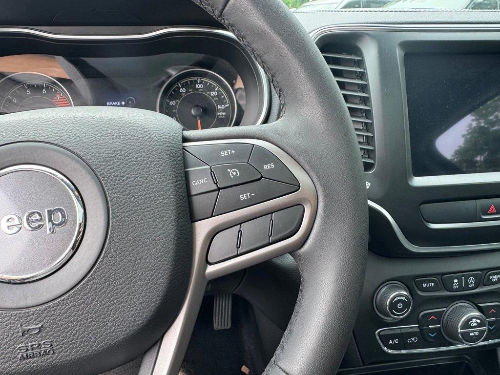 used 2022 Jeep Cherokee car, priced at $22,944