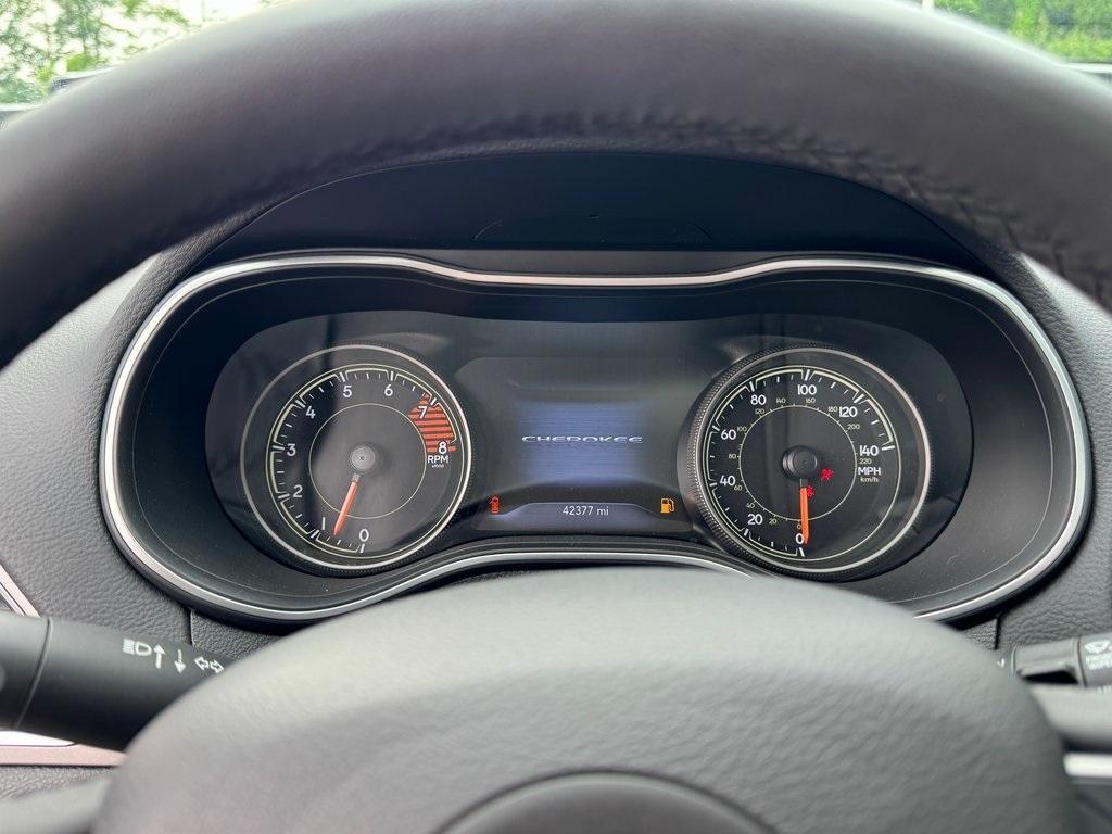 used 2022 Jeep Cherokee car, priced at $22,944