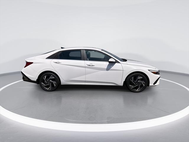new 2025 Hyundai ELANTRA HEV car, priced at $29,575
