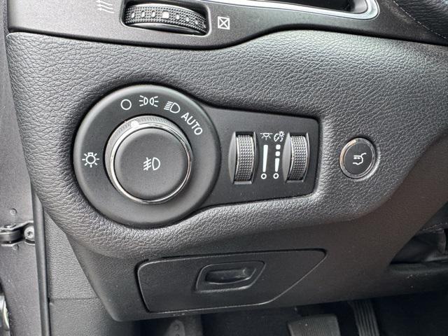 used 2022 Jeep Cherokee car, priced at $24,444
